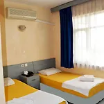 Ayda Hotel *