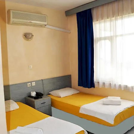 Ayda Hotel *